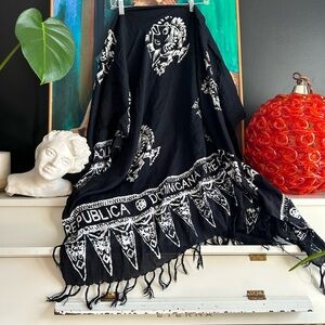 Black and White Women's Swim Sarong